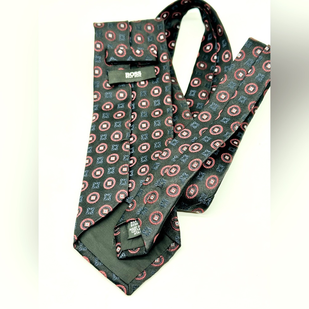 Boss silk tie made in Italy